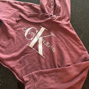 Maroon Calvin Klein cropped sweatshirt